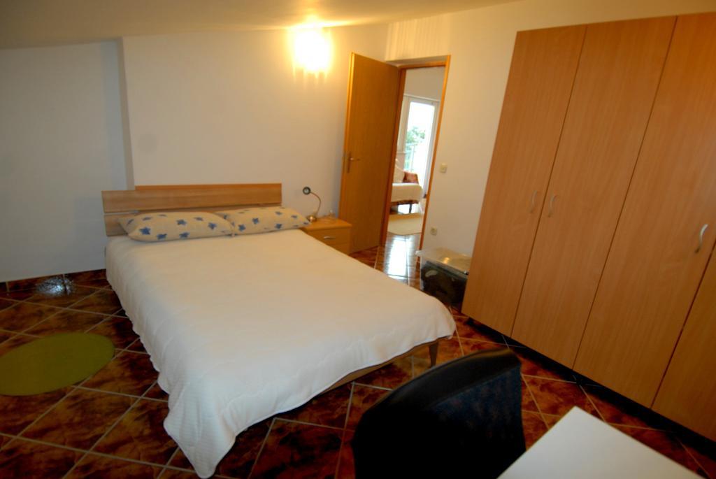 Guesthouse Konti Rijeka Habitación foto