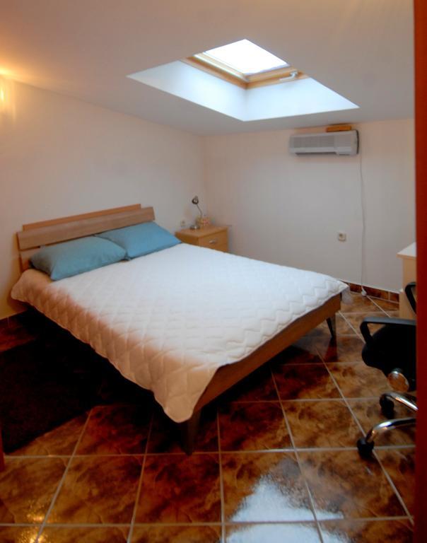 Guesthouse Konti Rijeka Habitación foto